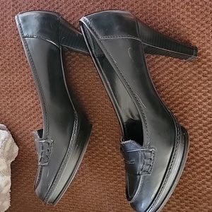 Simply Vera black pumps size 9